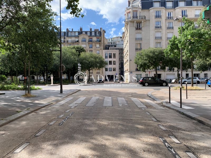 Location Commerces PARIS (75015) - Photo 4