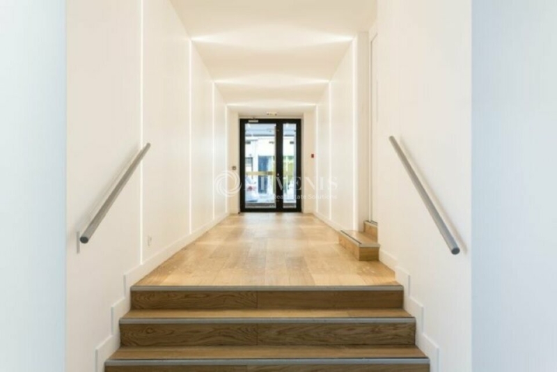 Location Bureaux PARIS (75015) - Photo 3