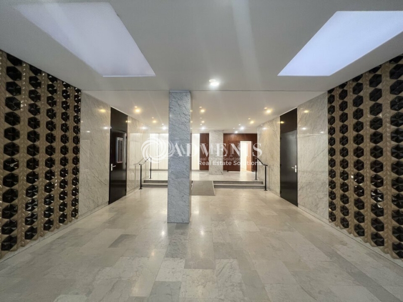 Vente Investisseur Bureaux PARIS (75015) - Photo 1