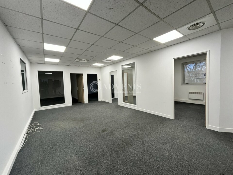 Location Activités Entrepôts GENNEVILLIERS (92230) - Photo 8