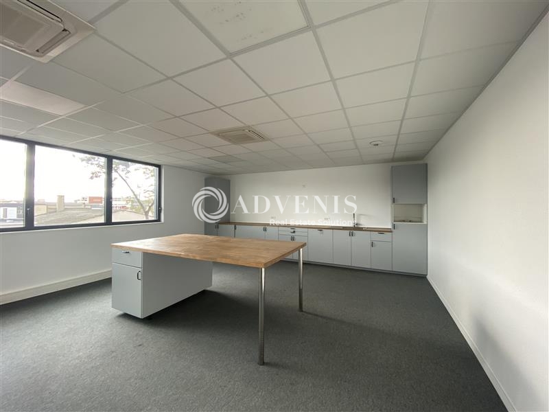 Location Activités Entrepôts VILLENEUVE LA GARENNE (92390) - Photo 12