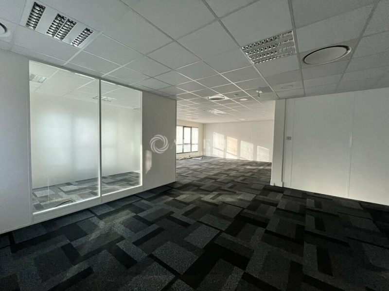 Location Bureaux et activités légères SAINT OUEN (93400) - Photo 5