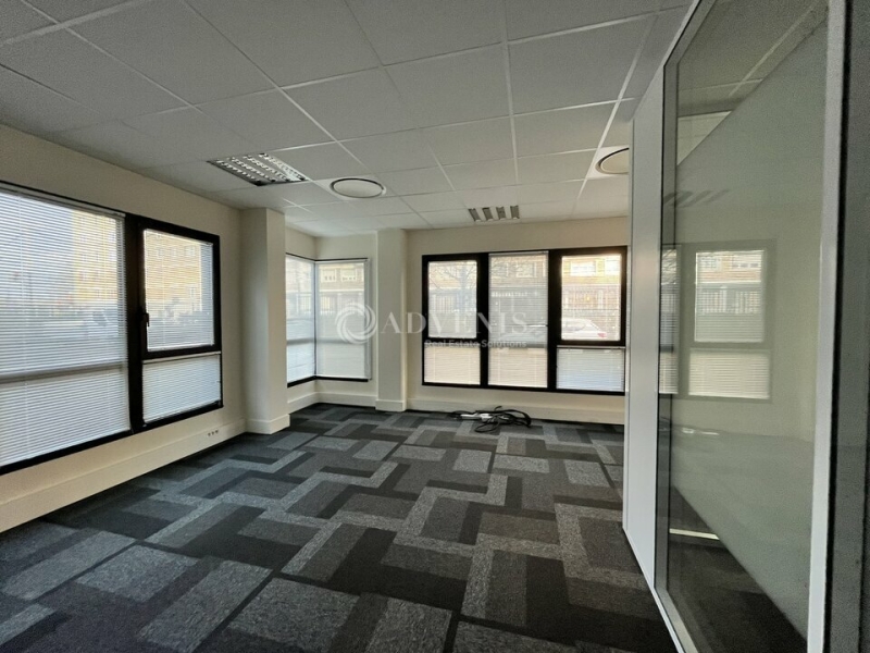 Location Bureaux et activités légères SAINT OUEN (93400) - Photo 6