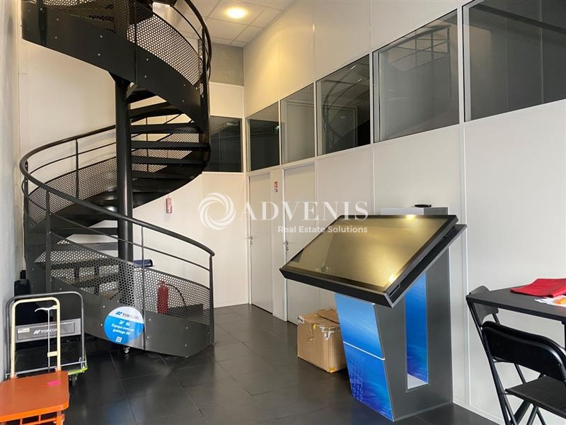 Recherche successeur Bureaux et activités légères SAINT DENIS (93200) - Photo 2