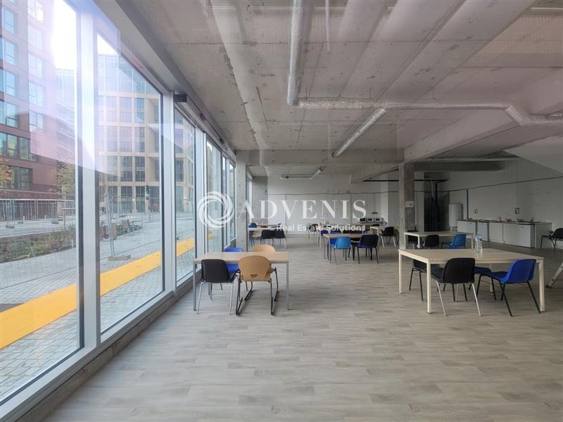 Location Commerces SAINT OUEN (93400) - Photo 2