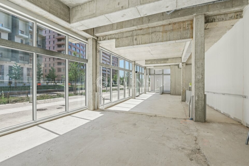 Location Commerces SAINT OUEN (93400) - Photo 8
