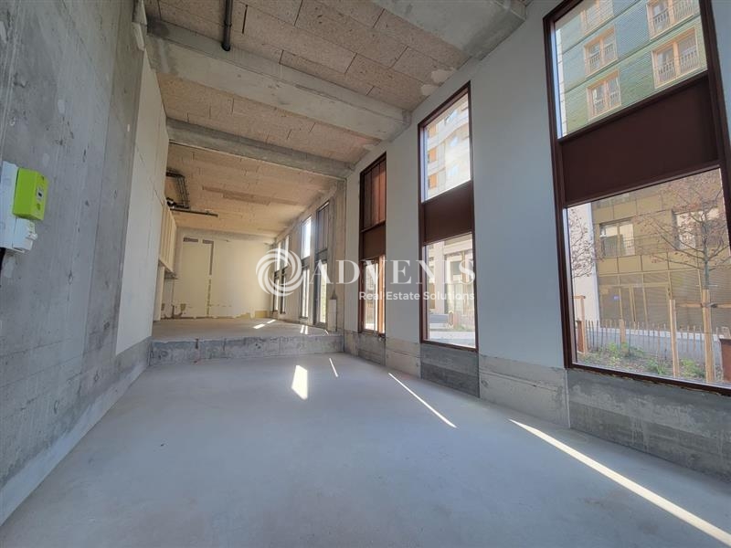 Location Commerces SAINT DENIS (93200) - Photo 2
