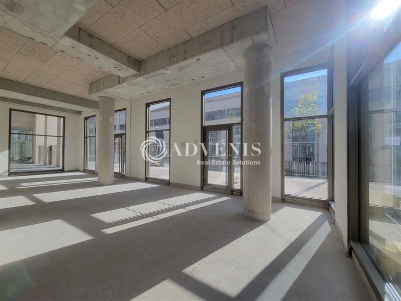 Location Commerces SAINT DENIS (93200) - Photo 3