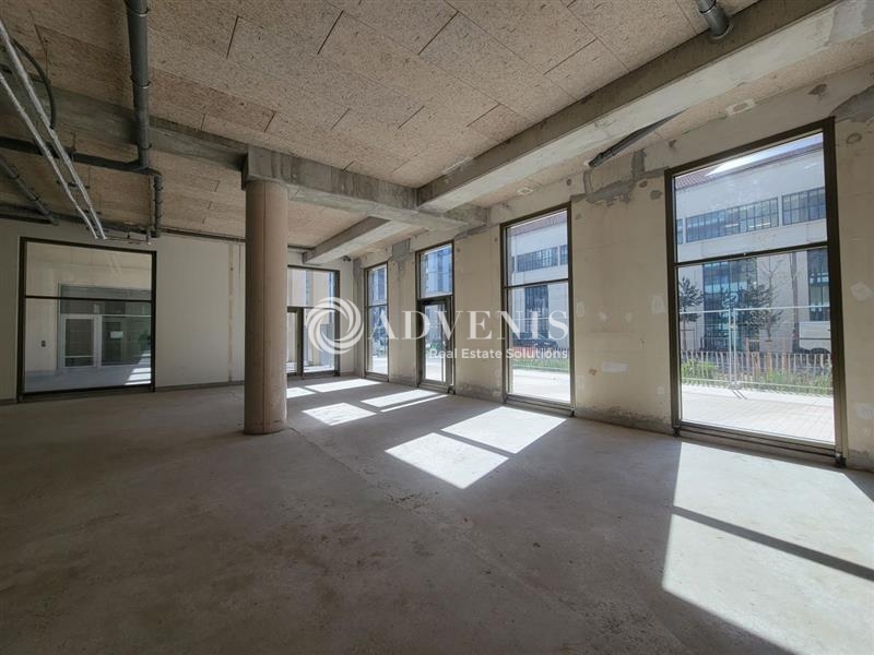 Location Commerces SAINT DENIS (93200) - Photo 3
