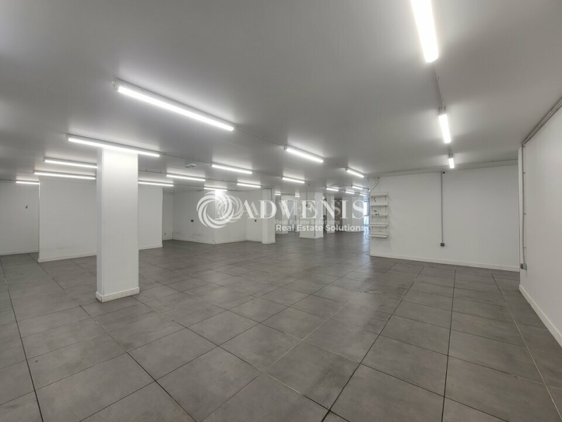 Location Commerces CLICHY (92110) - Photo 2