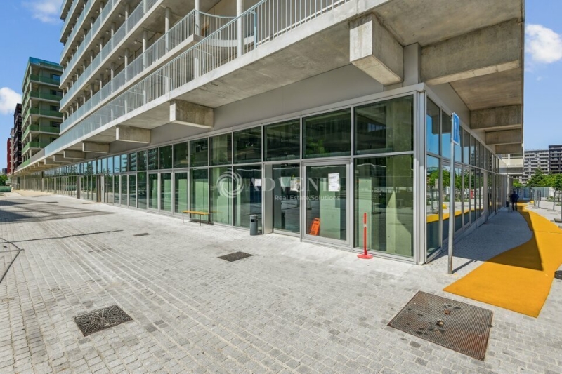 Location Commerces SAINT OUEN (93400) - Photo 2