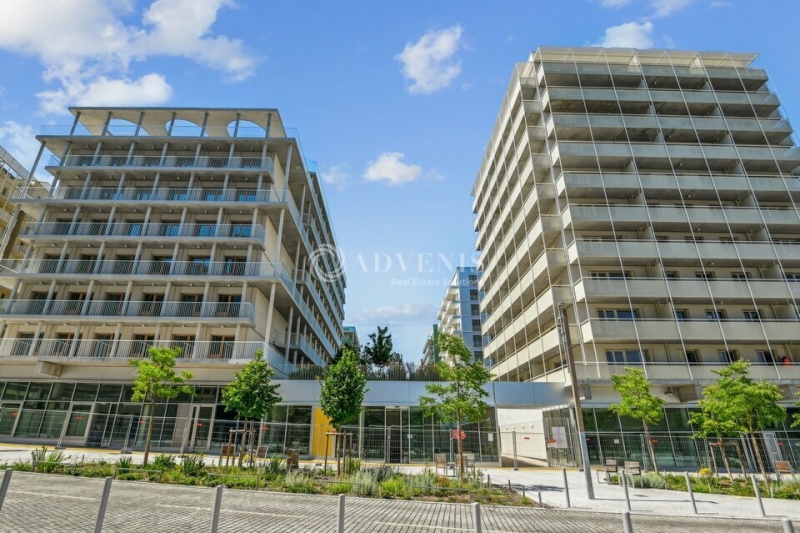 Location Commerces SAINT OUEN (93400) - Photo 1