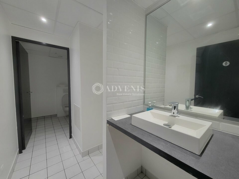 Location Bureaux SAINT OUEN (93400) - Photo 7