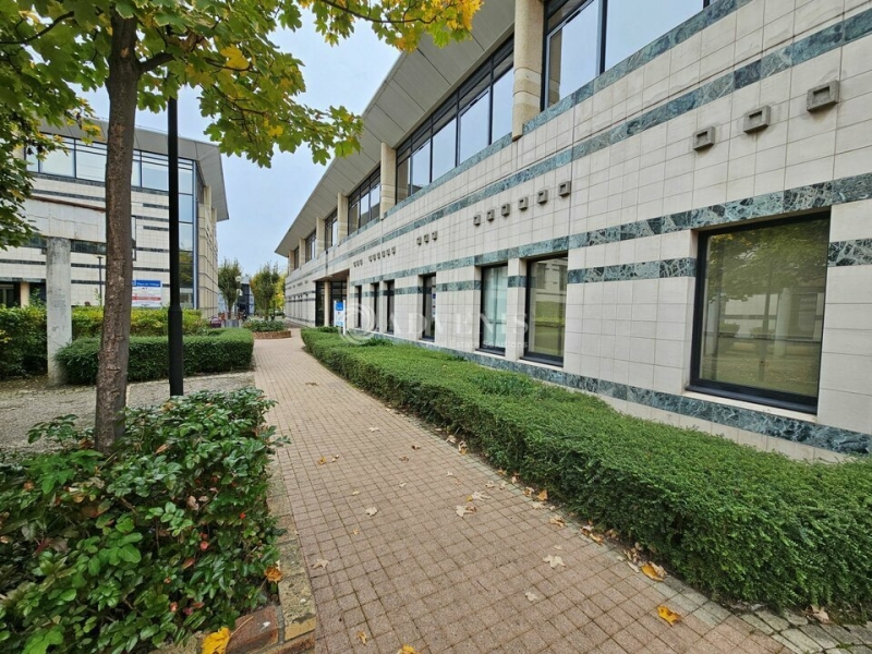 Vente Investisseur Bureaux et activités légères GENNEVILLIERS (92230) - Photo 2