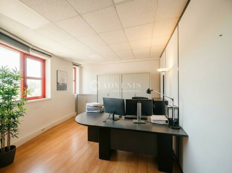 Vente Investisseur Bureaux SAINT DENIS (93200) - Photo 3