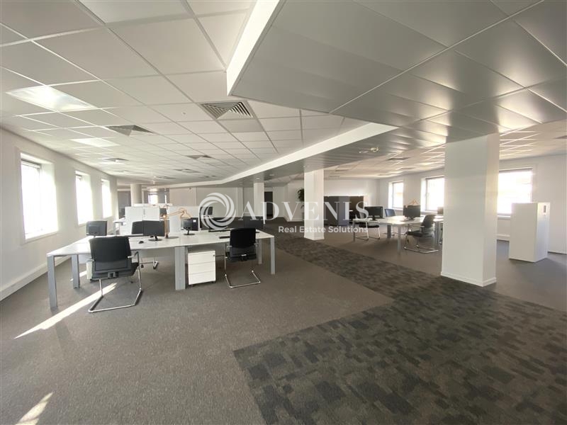 Location Bureaux COURBEVOIE (92400) - Photo 12