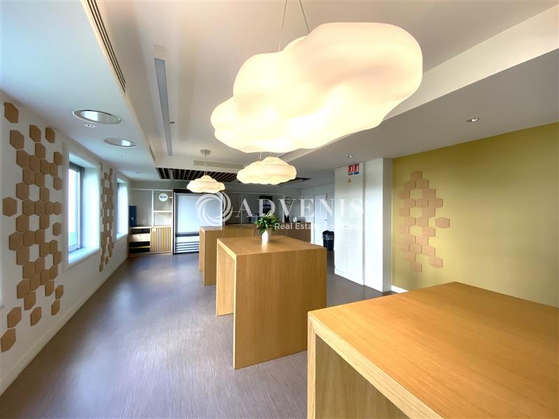 Location Bureaux COURBEVOIE (92400) - Photo 4