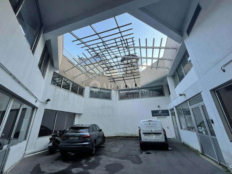 Vente Investisseur Activités Entrepôts COURBEVOIE (92400) - Photo 1