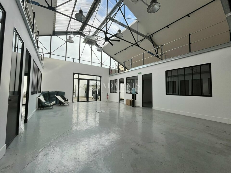Location Activités Entrepôts BOIS COLOMBES (92270) - Photo 4