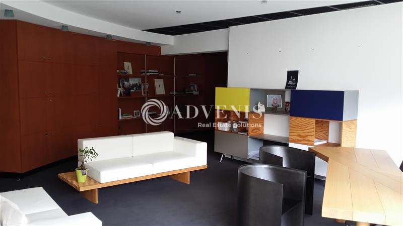 Location Bureaux AVELIN (59710) - Photo 2