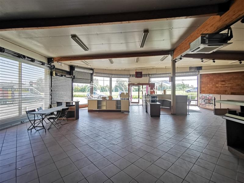 Location Commerces RONCQ (59223) - Photo 2