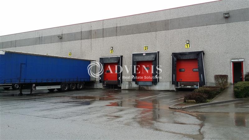 Location Entrepôts ANGRES (62143) - Photo 1