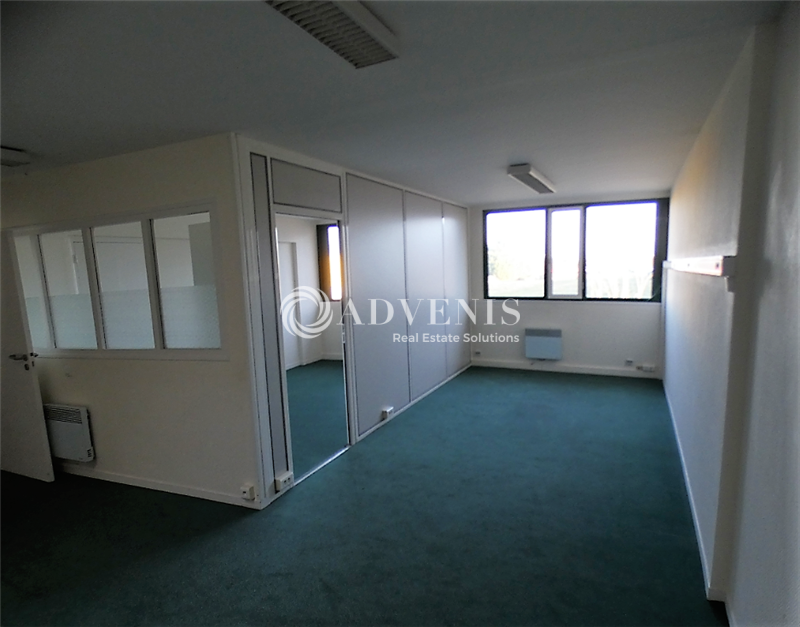 Location Bureaux TEMPLEMARS (59175) - Photo 4
