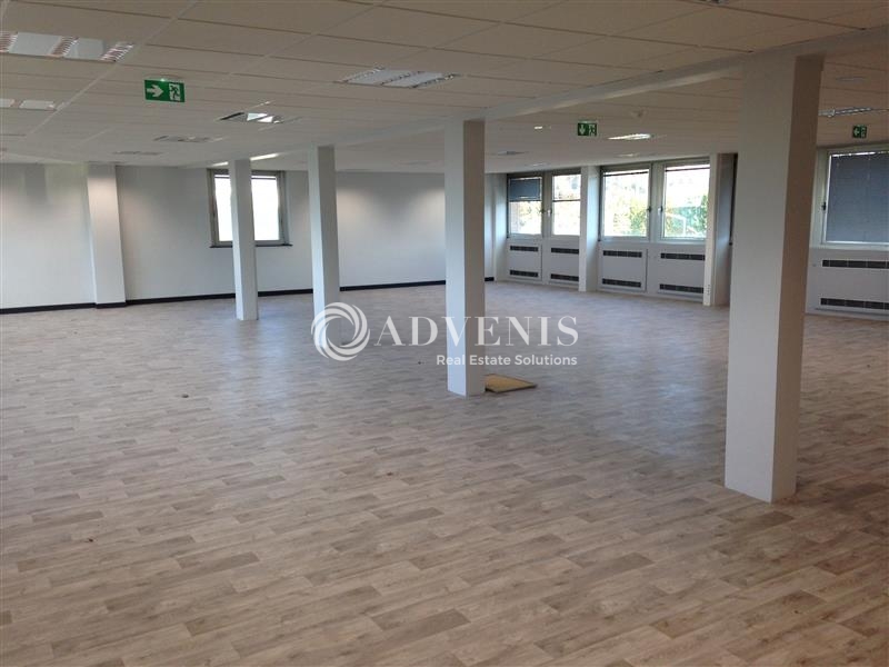 Location Bureaux NEUVILLE EN FERRAIN (59960) - Photo 3