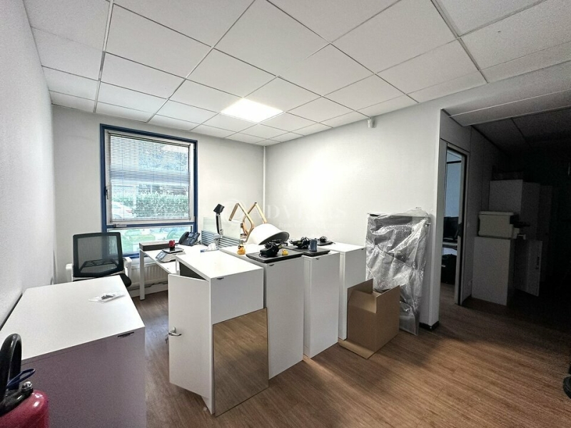 Location Activités Entrepôts VILLENEUVE D'ASCQ (59650) - Photo 4