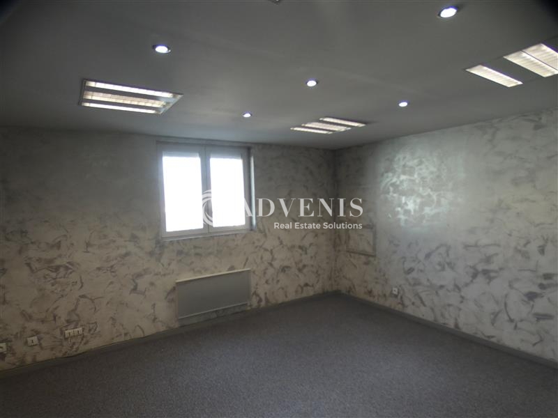 Location Entrepôts SECLIN (59113) - Photo 4