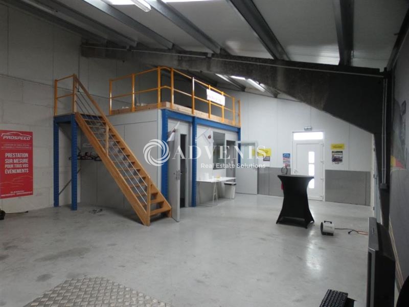 Location Activités Entrepôts HOUPLINES (59116) - Photo 2