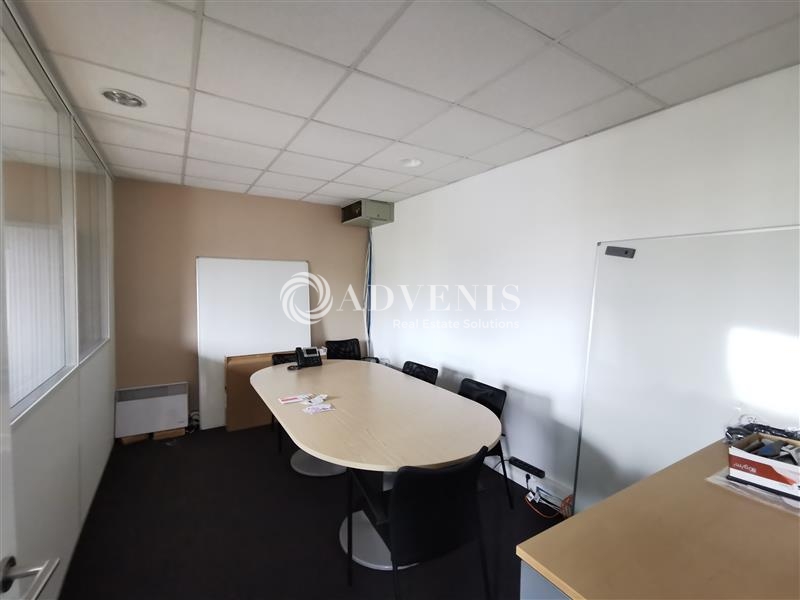 Location Bureaux et activités légères WAMBRECHIES (59118) - Photo 6