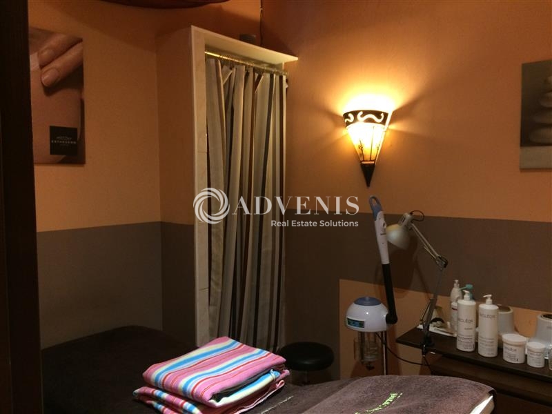 Location Commerces MARCQ EN BAROEUL (59700) - Photo 3