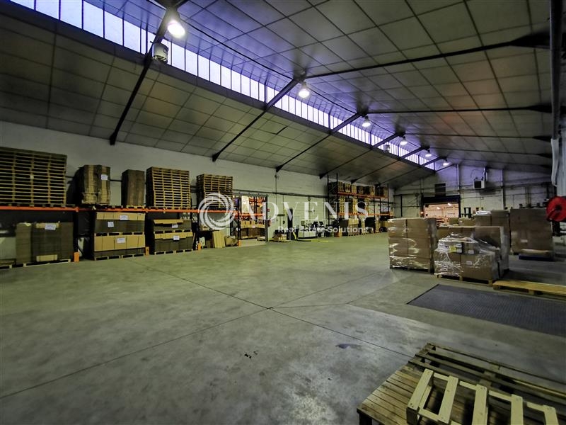 Location Entrepôts LYS LEZ LANNOY (59390) - Photo 2