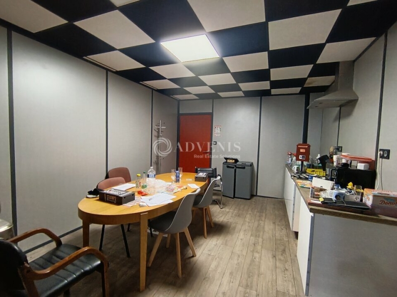 Location Activités Entrepôts LESQUIN (59810) - Photo 8