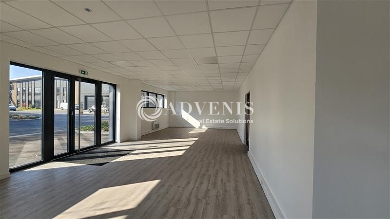 Location Entrepôts NEUVILLE EN FERRAIN (59960) - Photo 6