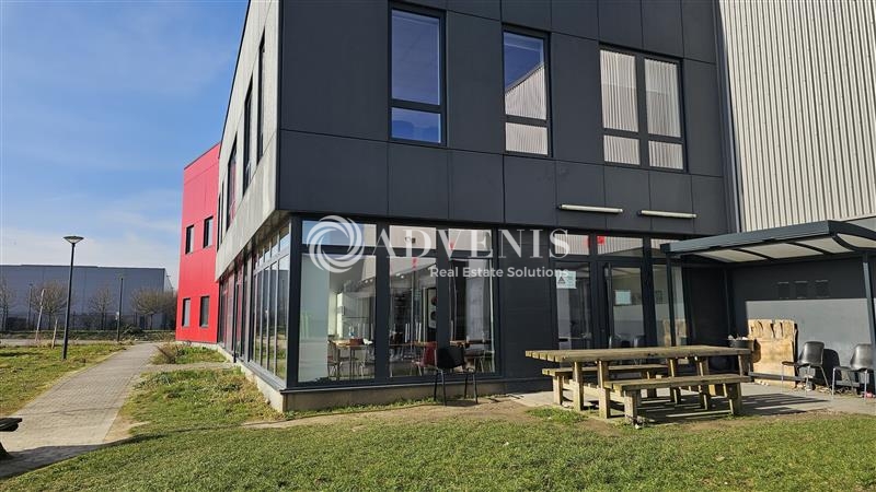 Location Entrepôts LESQUIN (59810) - Photo 2