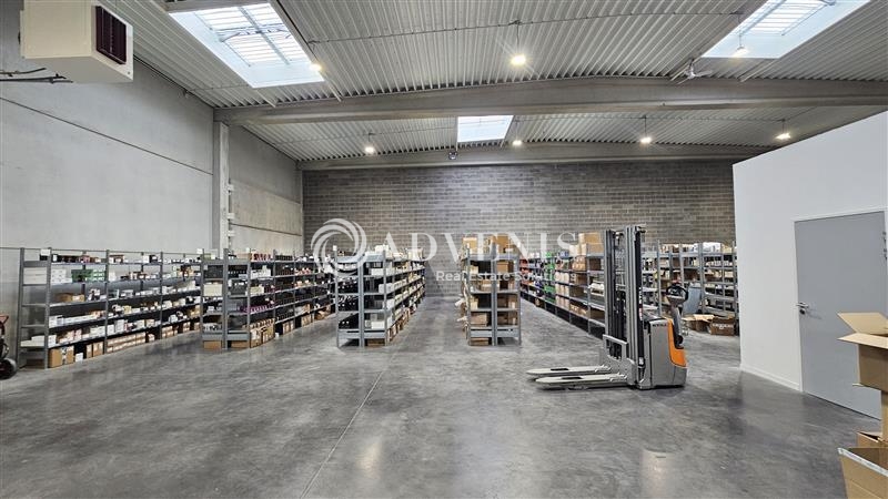 Location Entrepôts AVELIN (59710) - Photo 5