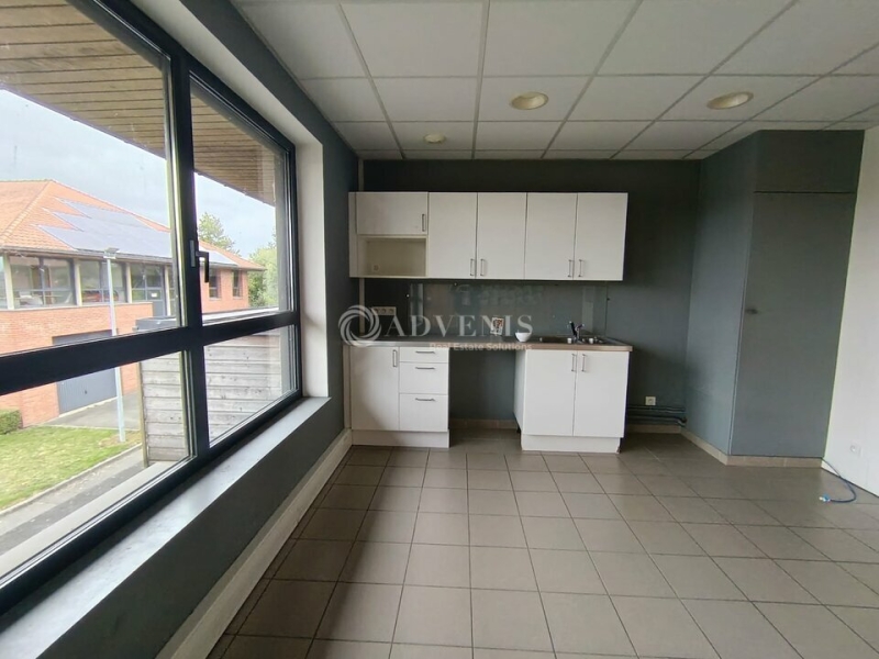 Location Bureaux WAMBRECHIES (59118) - Photo 8