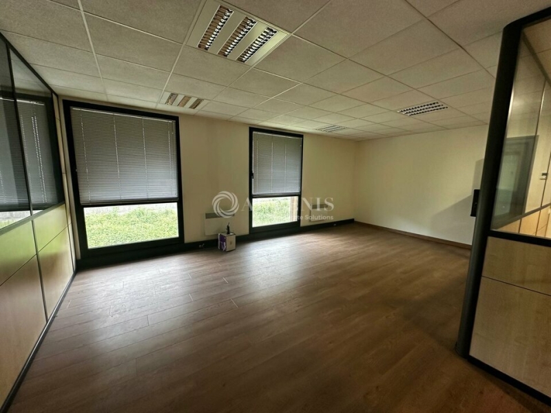 Location Bureaux LEZENNES (59260) - Photo 4