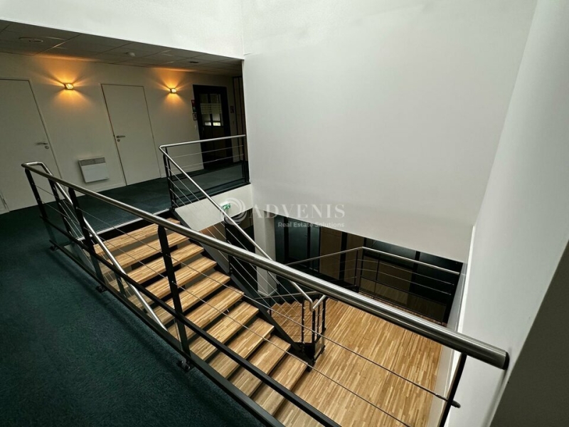 Location Bureaux LEZENNES (59260) - Photo 9