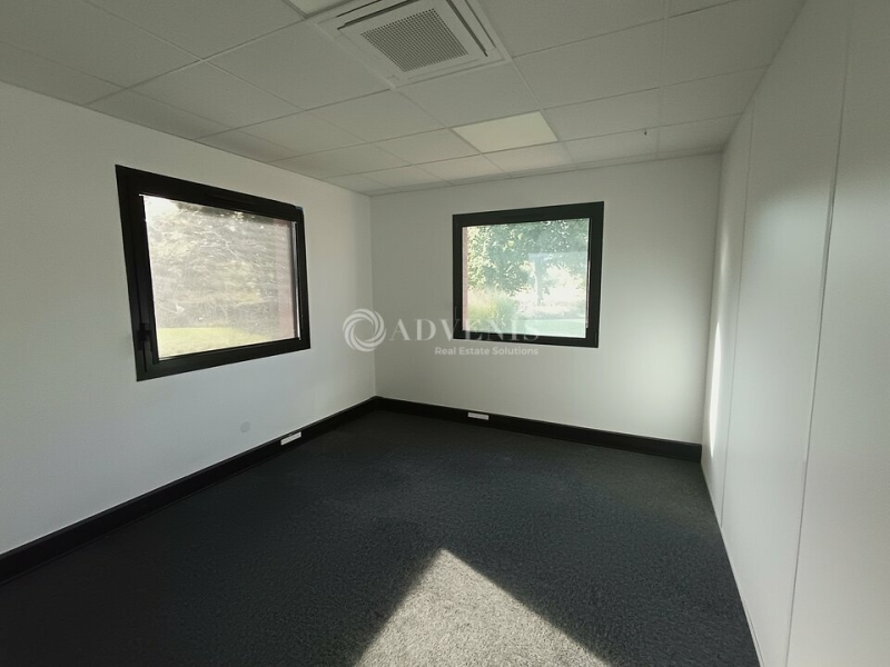 Location Bureaux VILLENEUVE D'ASCQ (59493) - Photo 4