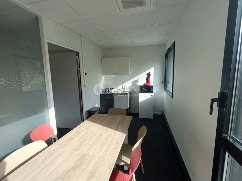 Location Bureaux VILLENEUVE D'ASCQ (59493) - Photo 6