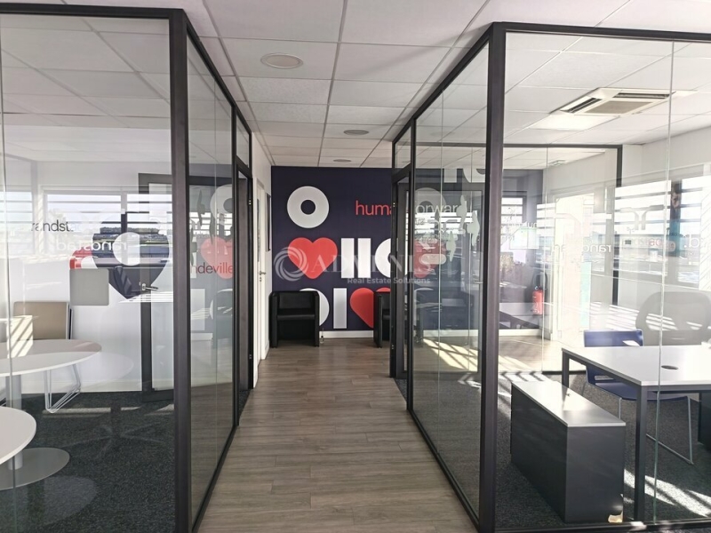 Location Bureaux VENDEVILLE (59175) - Photo 4
