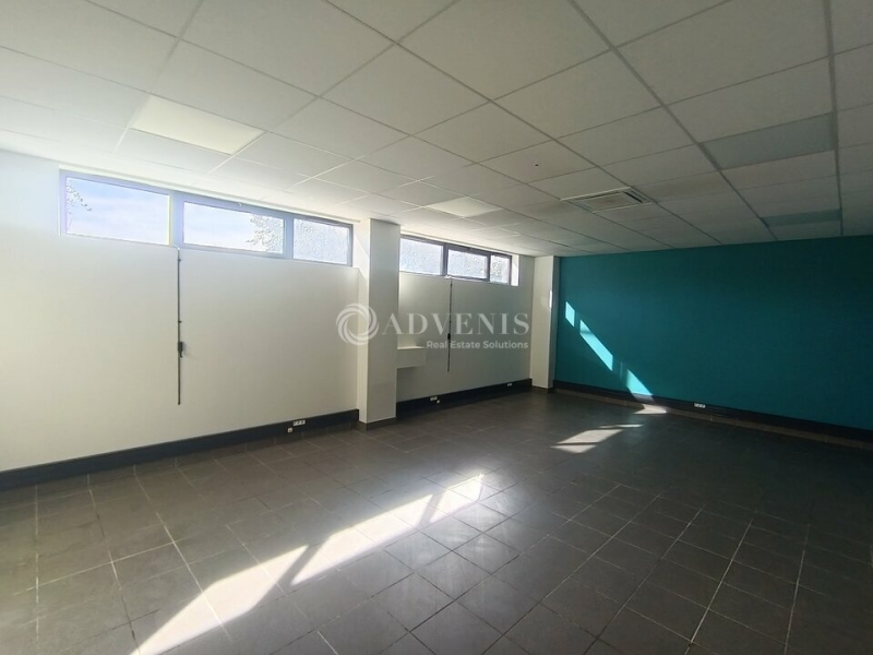 Location Bureaux VENDEVILLE (59175) - Photo 8