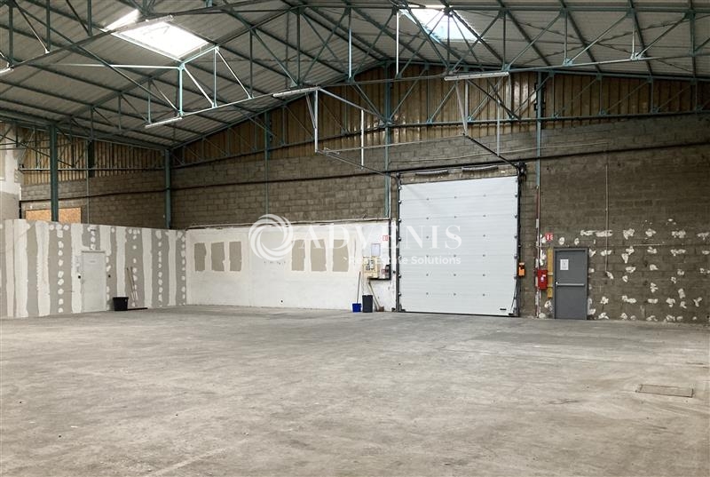 Location Entrepôts LE MANS (72100) - Photo 1