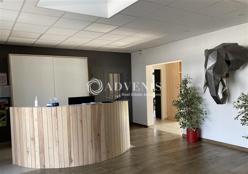 Vente Investisseur Bureaux CHANGE (72560) - Photo 2