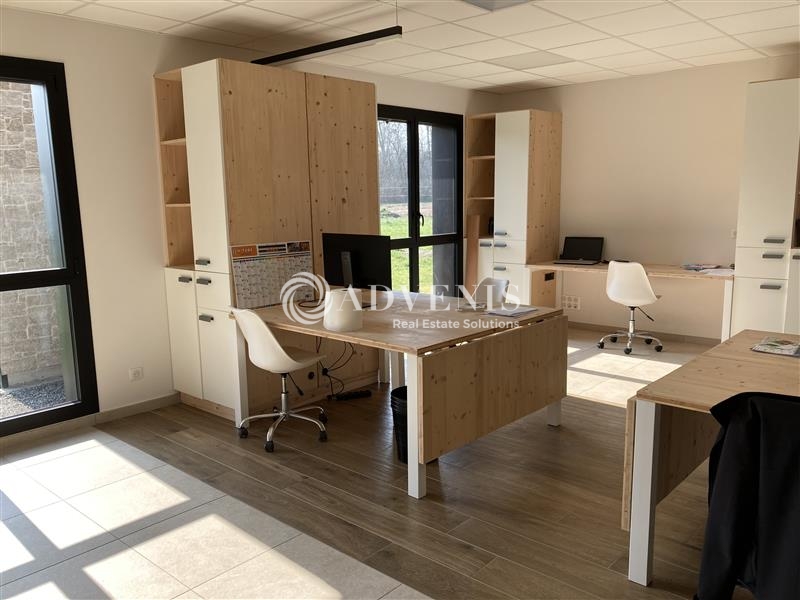 Vente Investisseur Bureaux CHANGE (72560) - Photo 4