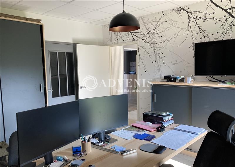 Vente Investisseur Bureaux CHANGE (72560) - Photo 8