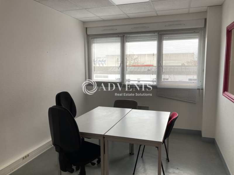 Location Bureaux LE MANS (72100) - Photo 2